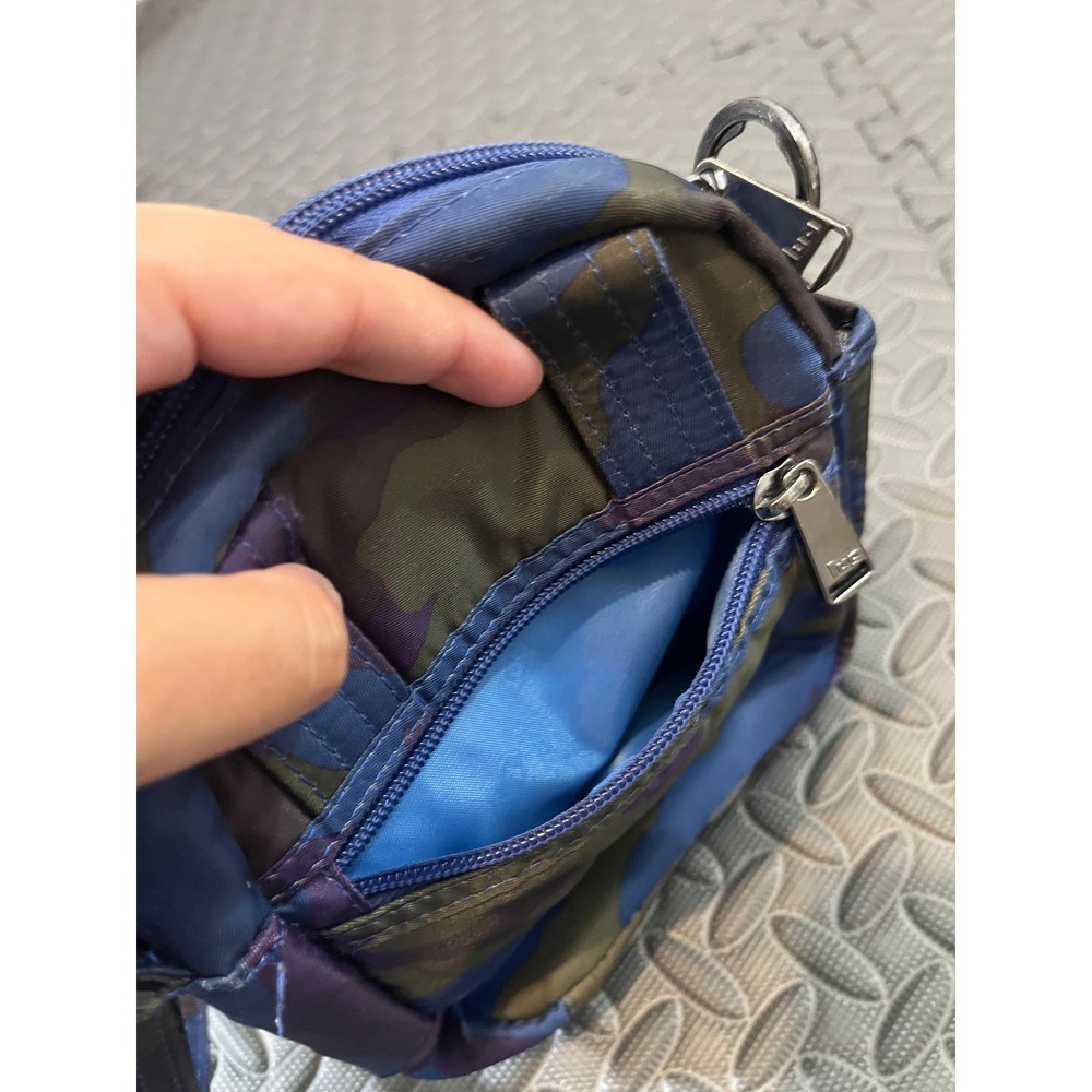 Lug Infinity Can Can Cross Body Bag Small Convertible Camo Travel Outdoor‎ - Picture 8 of 14